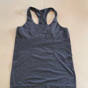 Lululemon workout tank